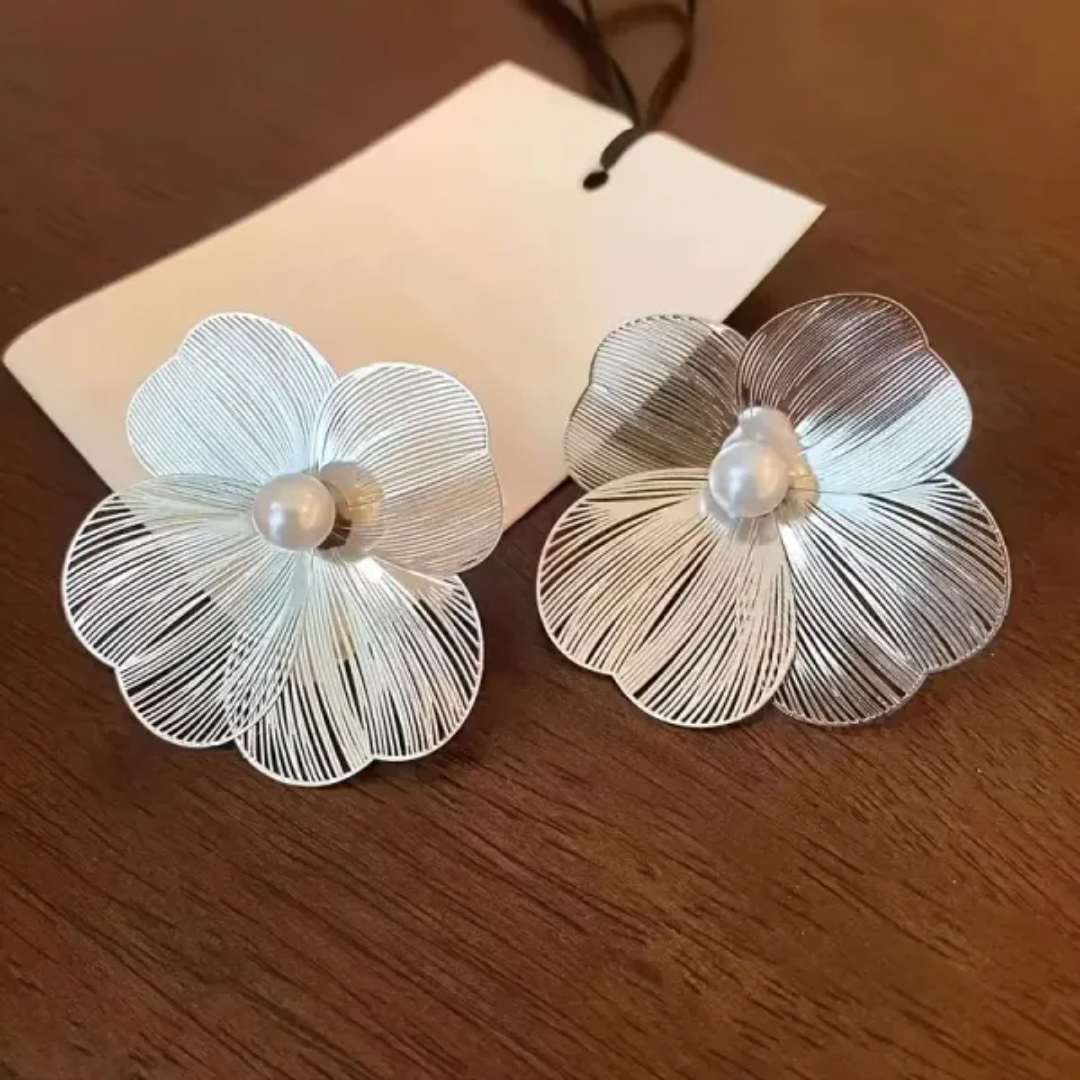 Korean Floral Small Studs Earrings