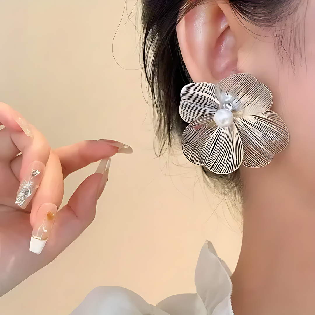 Korean Floral Small Studs Earrings - Image 8