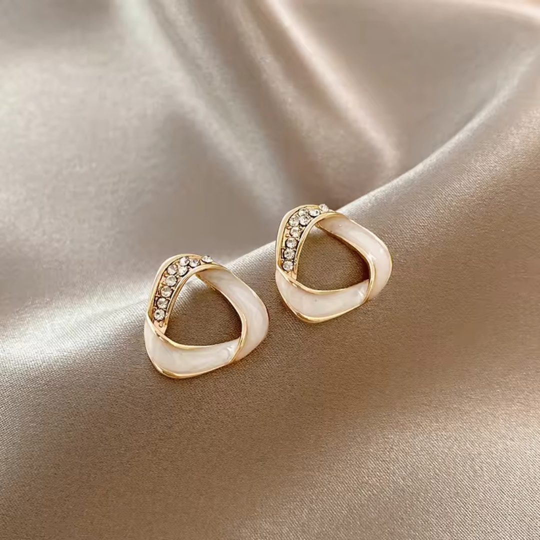 Cute Trendy Earrings - Image 4