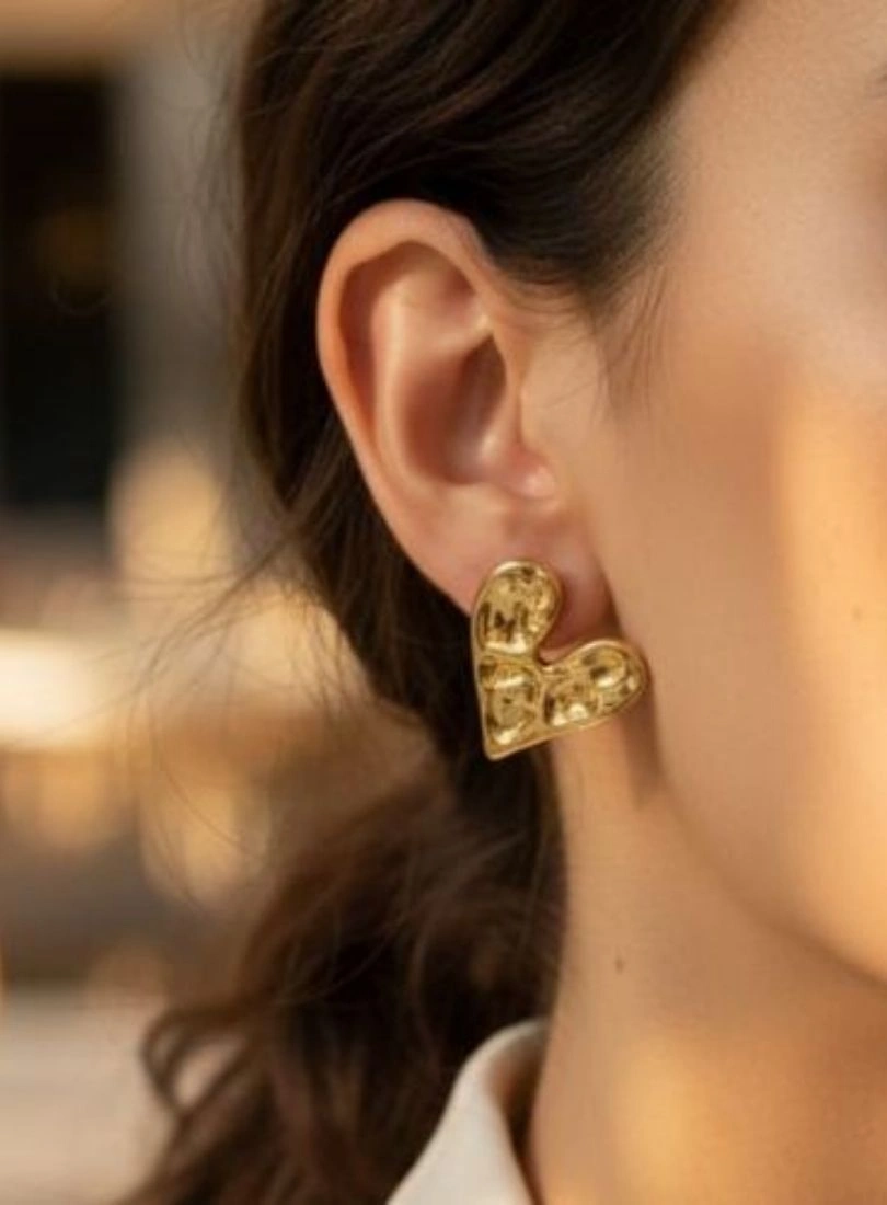 EARING